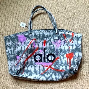 Alo Yoga bag